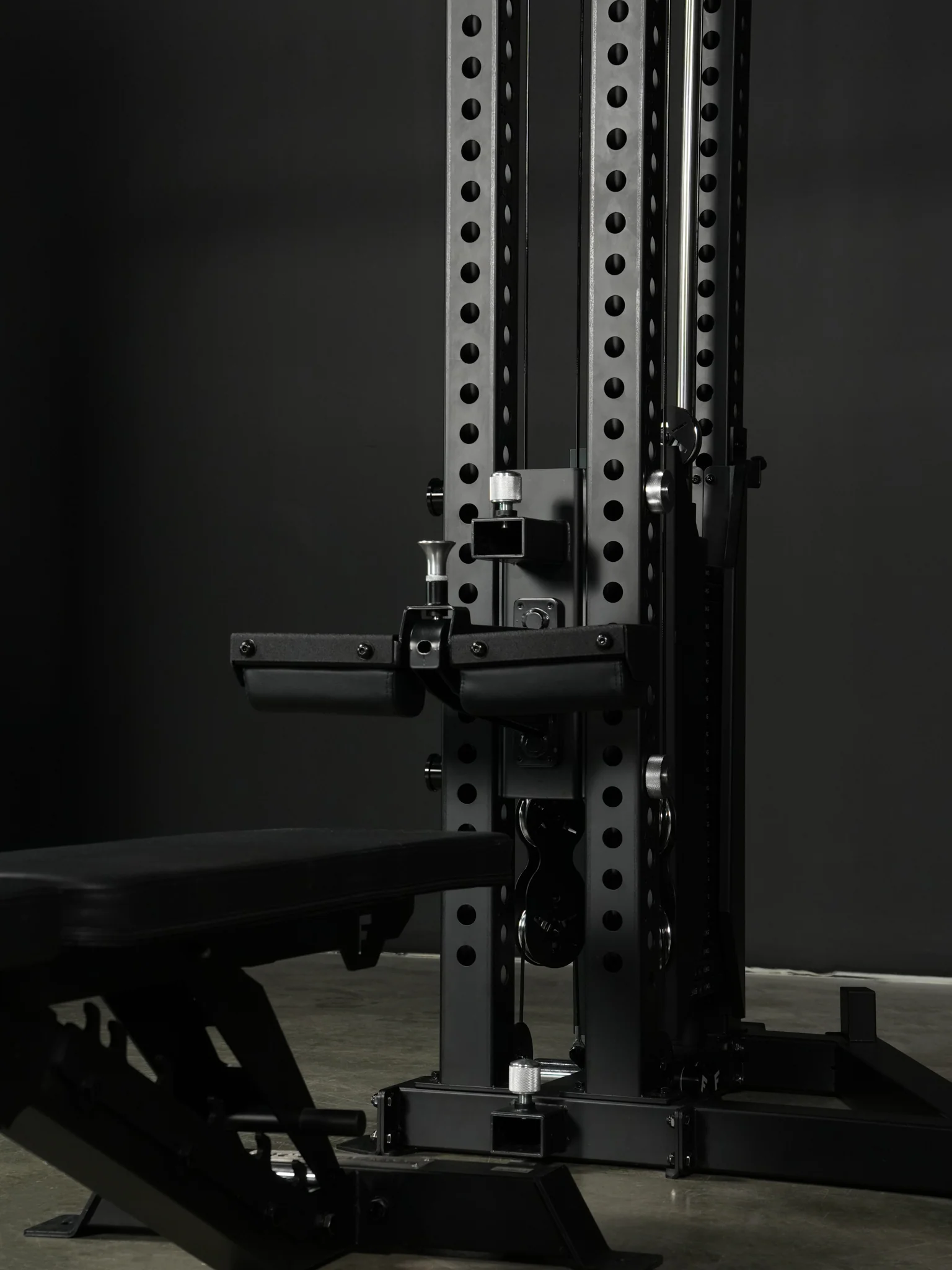 Leg Holder and Low Row Footplate - Image 8