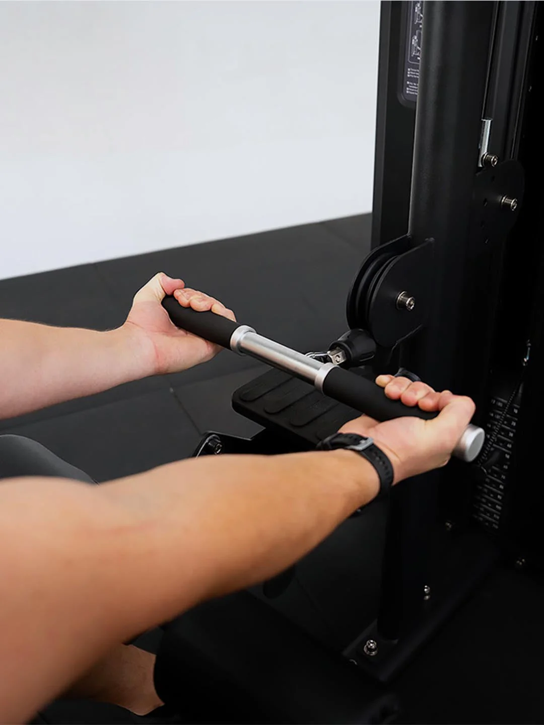 Solitude Lat Pulldown / Seated Row Machine - Image 11