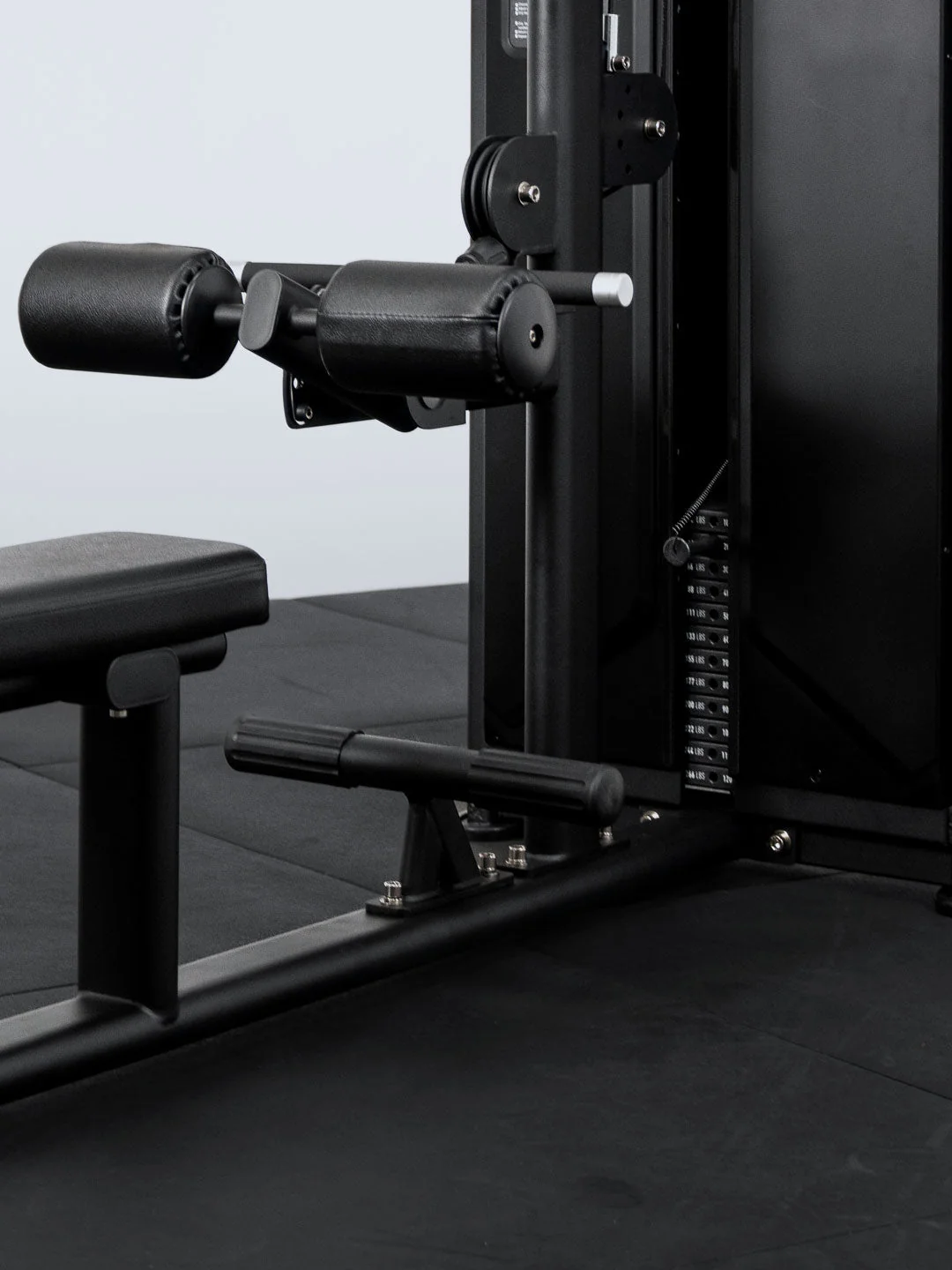 Solitude Lat Pulldown / Seated Row Machine - Image 17