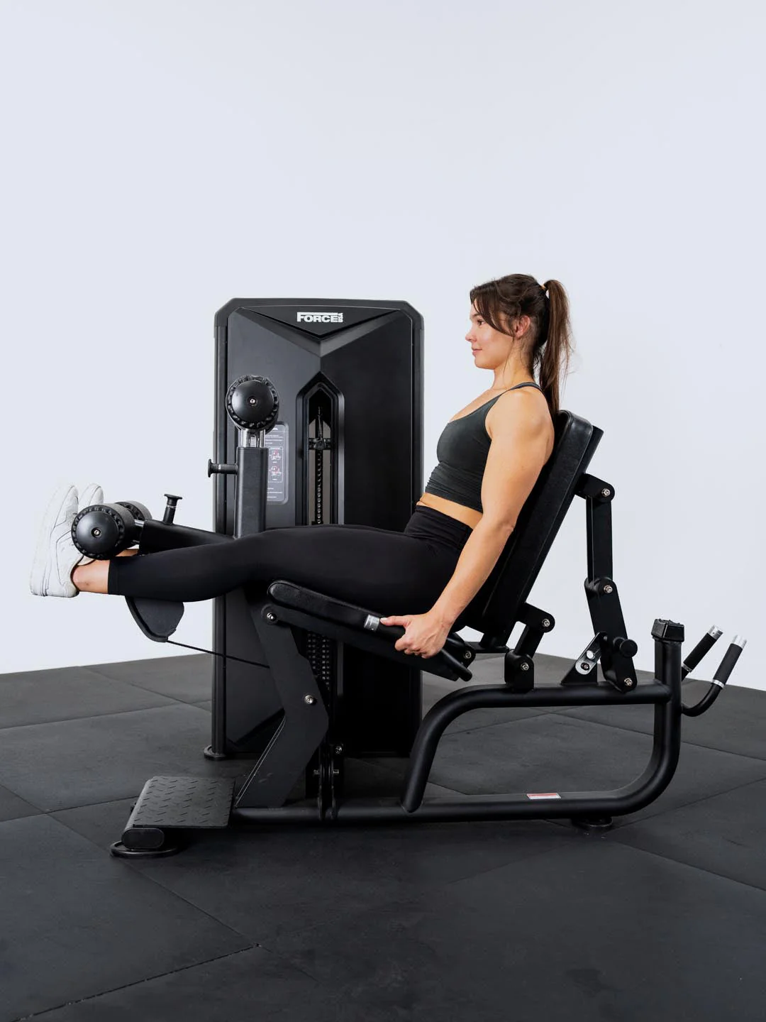 Solitude Leg Extension / Leg Curl Machine - Image 11