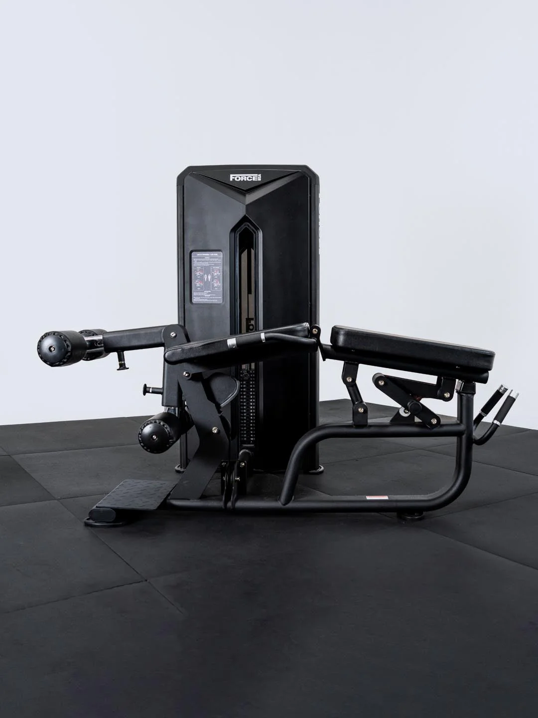 Solitude Leg Extension / Leg Curl Machine - Image 3