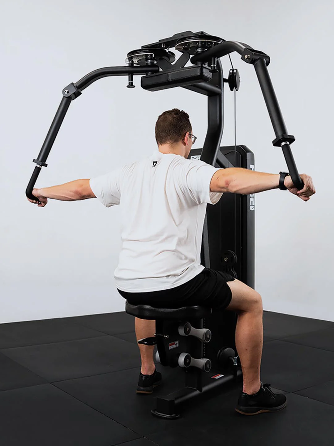 Solitude Rear Deltoid / Pec Fly Machine - Image 9