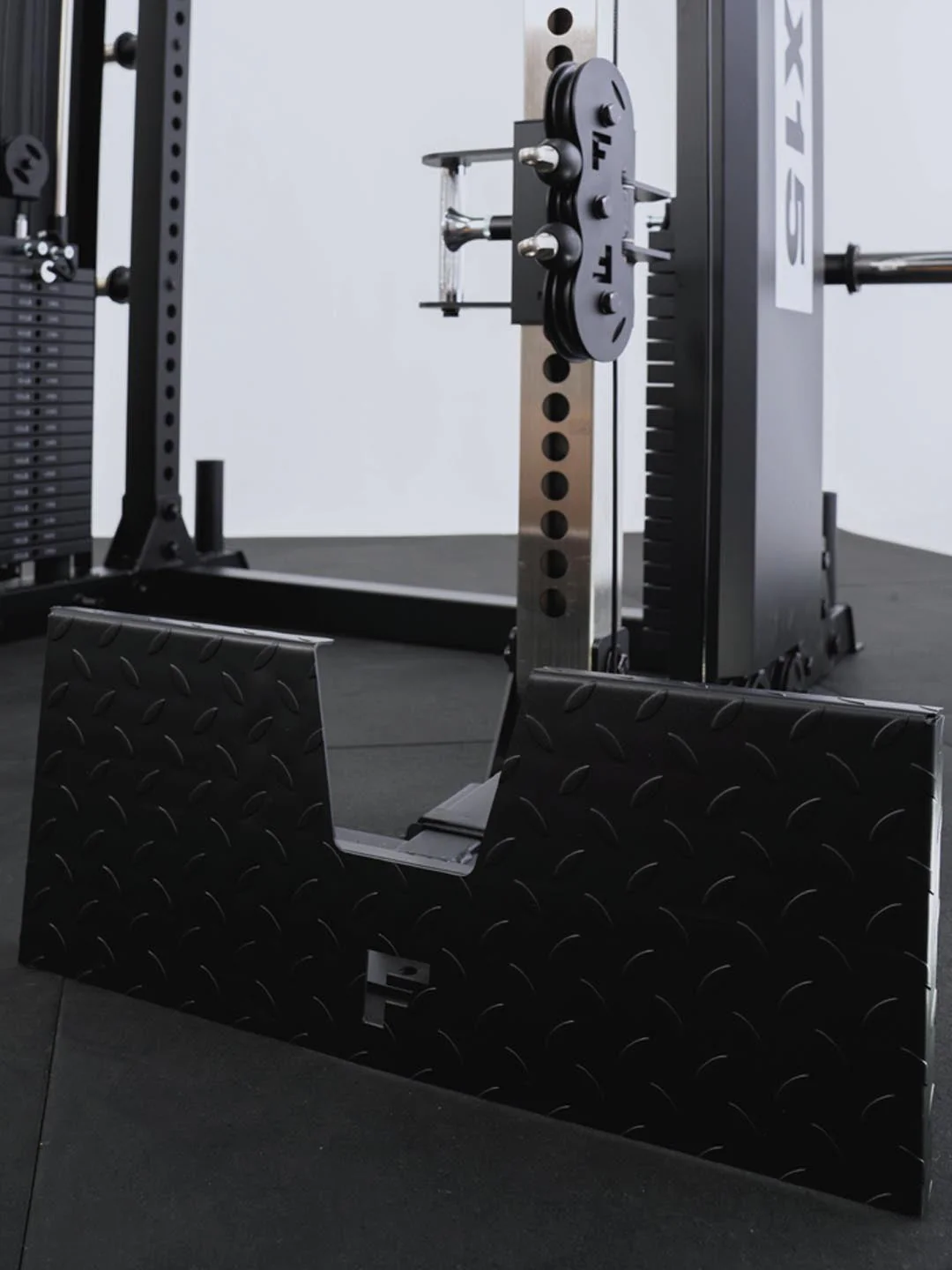 X15 Pro Functional Trainer Half Rack - Image 12